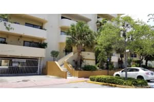 130 S Shore Dr #2d, Miami Beach, FL 33141, Sold 09/21/18