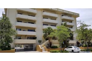 130 S Shore Dr #2d, Miami Beach, FL 33141, Sold 09/21/18
