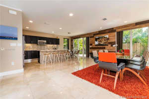 10430 NW 69th Terrace, Doral, FL 33178, Sold 11/29/18