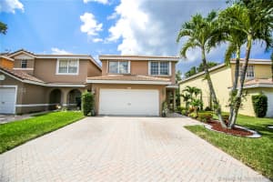 9363 NW 55th St, Sunrise, FL 33351, Sold 09/27/18