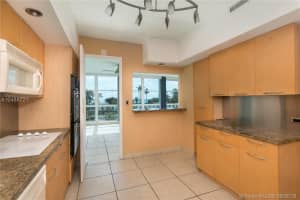 5055 Collins Ave #2h, Miami Beach, FL 33140, Sold 10/03/18