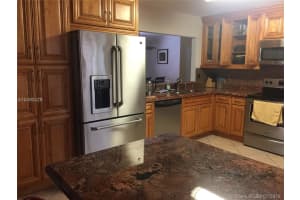 4000 SW 70th Terrace, Davie, FL 33314, Sold 10/12/18