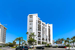 300 Three Islands Boulevard # Ph5a, Hallandale Beach, FL 33009, Sold 10/05/18
