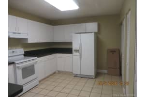 6775 NW 169th St #30f, Hialeah, FL 33015, Sold 02/28/19