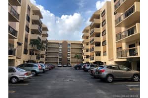 5249 NW 7th St, Miami, FL 33126, Sold 11/21/18