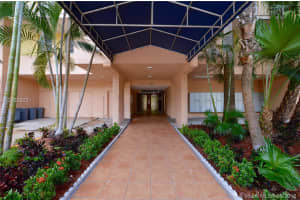 801 NW 47th Ave #312w, Miami, FL 33126, Sold 08/21/18