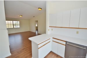 6984 NW 173rd Dr, Hialeah, FL 33015, Sold 10/12/18