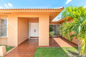 2120 SW 125th Ct, Miami, FL 33175, Sold 10/23/18