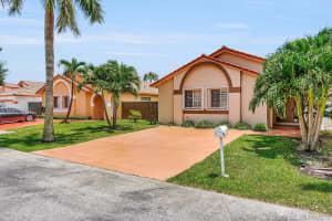 7468 NW 169th Terrace, Hialeah, FL 33015, Sold 08/15/18