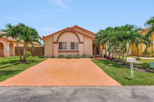 7468 NW 169th Terrace, Hialeah, FL 33015, Sold 08/15/18