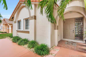 7468 NW 169th Terrace, Hialeah, FL 33015, Sold 08/15/18