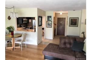 700 NE 14th Ave, Hallandale Beach, FL 33009, Sold 08/10/18