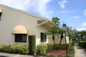 10201 NW 33rd St, Sunrise, FL 33351, Sold 08/07/18