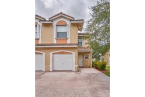 9040 NW 55th St, Sunrise, FL 33351, Sold 07/26/18
