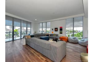 3250 NE 188th St, Aventura, FL 33180, Sold 11/26/21