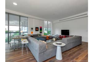 3250 NE 188th St, Aventura, FL 33180, Sold 11/26/21