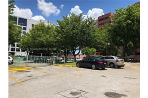 5050 NW 7th St, Miami, FL 33126, Sold 10/17/18