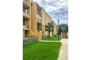 8821 W Flagler St, Miami, FL 33174, Sold 08/30/18
