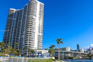 19195 NE 36th Pl, Aventura, FL 33180, Sold 12/07/18