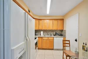 10101 E Bay Harbor Dr, Bay Harbor Islands, FL 33154, Sold 04/30/19