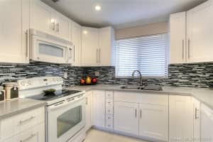 2740 W 61st St, Hialeah, FL 33016, Sold 09/04/18