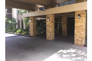 661 NE 195th St, Miami, FL 33179, Sold 09/30/18