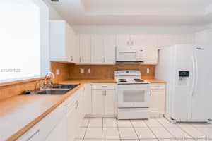 4283 NW 112th Ct, Doral, FL 33178, Sold 10/05/18