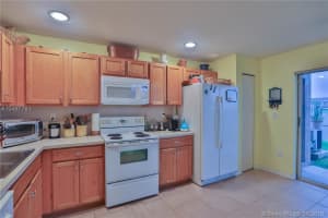 7050 SW 164th Ct, Miami, FL 33193, Sold 09/18/18