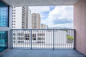 2655 Collins Ave #1012, Miami Beach, FL 33140, Sold 11/30/18