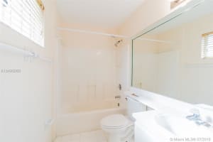 18393 NW 76th Path, Hialeah, FL 33015, Sold 09/04/18