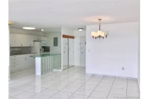 5313 Collins Ave, Miami Beach, FL 33140, Sold 08/08/18