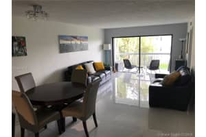 10253 NW 9th St Cir, Miami, FL 33172, Sold 10/31/18