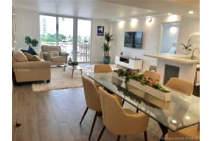1 Las Olas Cir, Fort Lauderdale, FL 33316, Sold 10/30/18