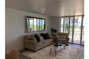 1 Las Olas Cir, Fort Lauderdale, FL 33316, Sold 10/30/18