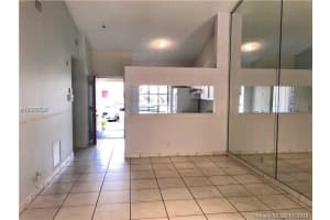 2720 S Oakland Forest Dr, Oakland Park, FL 33309, Sold 08/08/18