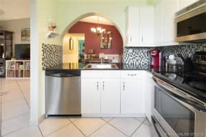 2713 S Oakland Forest Dr, Oakland Park, FL 33309, Sold 09/17/18