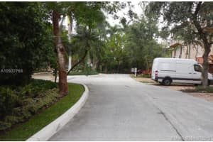 6218 Paradise Point Dr, Palmetto Bay, FL 33157, Sold 08/28/18