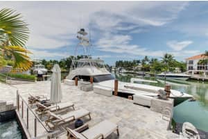 350 Island Dr, Key Biscayne, FL 33149, Sold 02/28/19