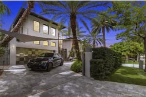 350 Island Dr, Key Biscayne, FL 33149, Sold 02/28/19