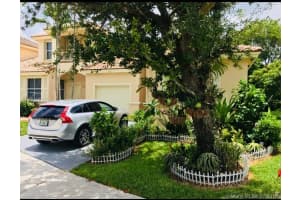 901 NW 130th Ave, Pembroke Pines, FL 33028, Sold 08/31/18