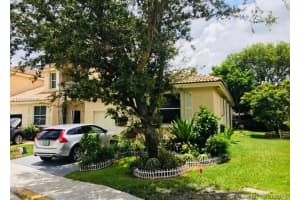 901 NW 130th Ave, Pembroke Pines, FL 33028, Sold 08/31/18