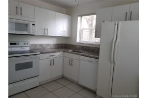 11251 SW 13th St, Pembroke Pines, FL 33025, Sold 09/04/18