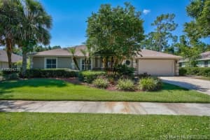 8153 SW Yachtsmans Dr, Stuart, FL 34997, Sold 08/31/18