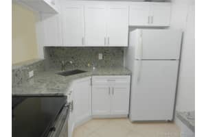 345 Ocean Dr, Miami Beach, FL 33139, Sold 11/21/18