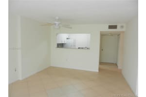 345 Ocean Dr, Miami Beach, FL 33139, Sold 11/21/18