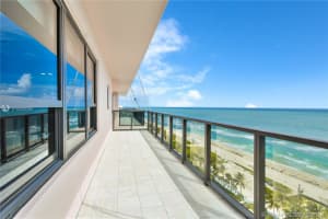 5225 Collins Ave PH 1, Miami Beach, FL 33140, Sold 01/31/19