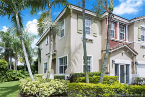 968 NE 30th Ave, Homestead, FL 33033, Sold 08/27/18