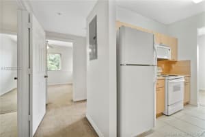7085 Nova Dr, Davie, FL 33317, Sold 09/12/18