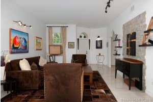 18445 NE 30th Ct, Aventura, FL 33160, Sold 08/30/18