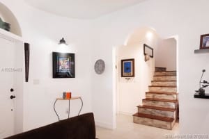 18445 NE 30th Ct, Aventura, FL 33160, Sold 08/30/18